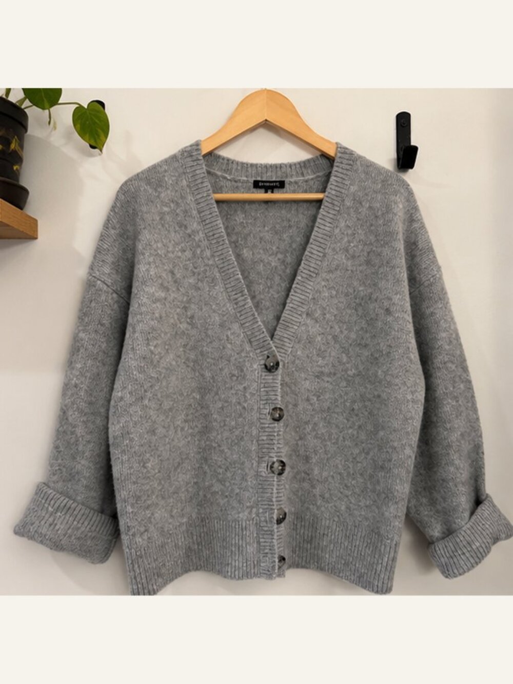 Dynamite Gray Knit Relaxed V Neck Cardigan Sweater Sz P/ S